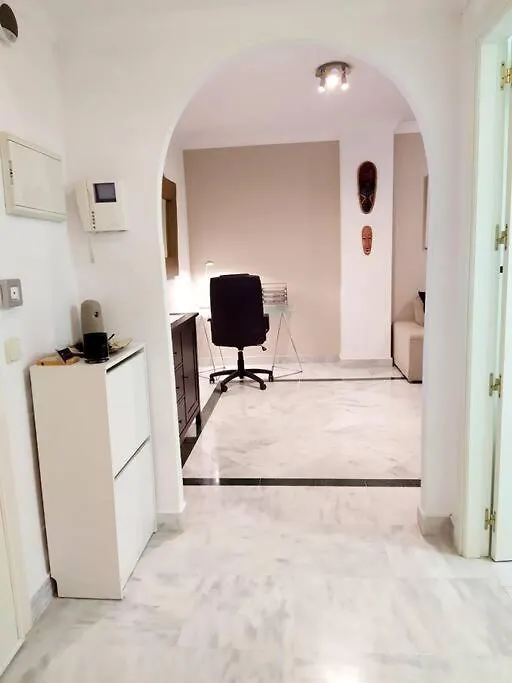 شقة ماربيا  في Apartamento Deluxe Puerto Banus